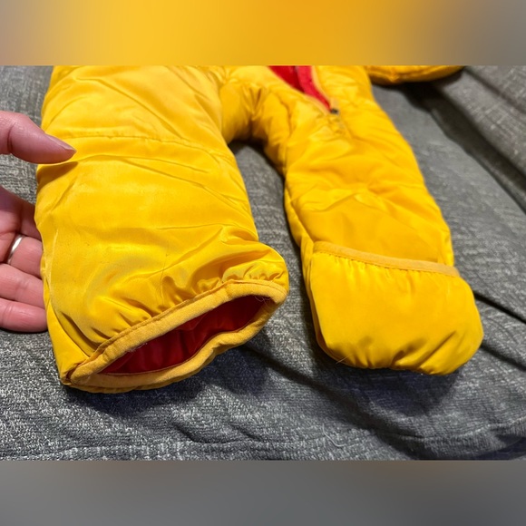 Disney Winnie the Pooh snowsuit. Size 12-18 months. - Picture 4 of 9